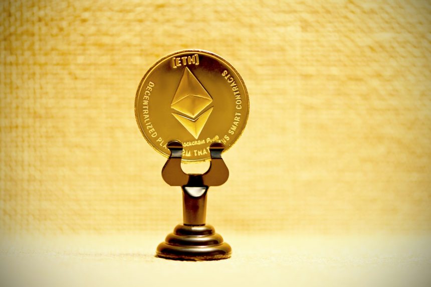 Ціна Ethereum, схоже, вирішиться до 1000-1500 доларів США, але чи може вона заповнити прогалини CME до 3 933 доларів