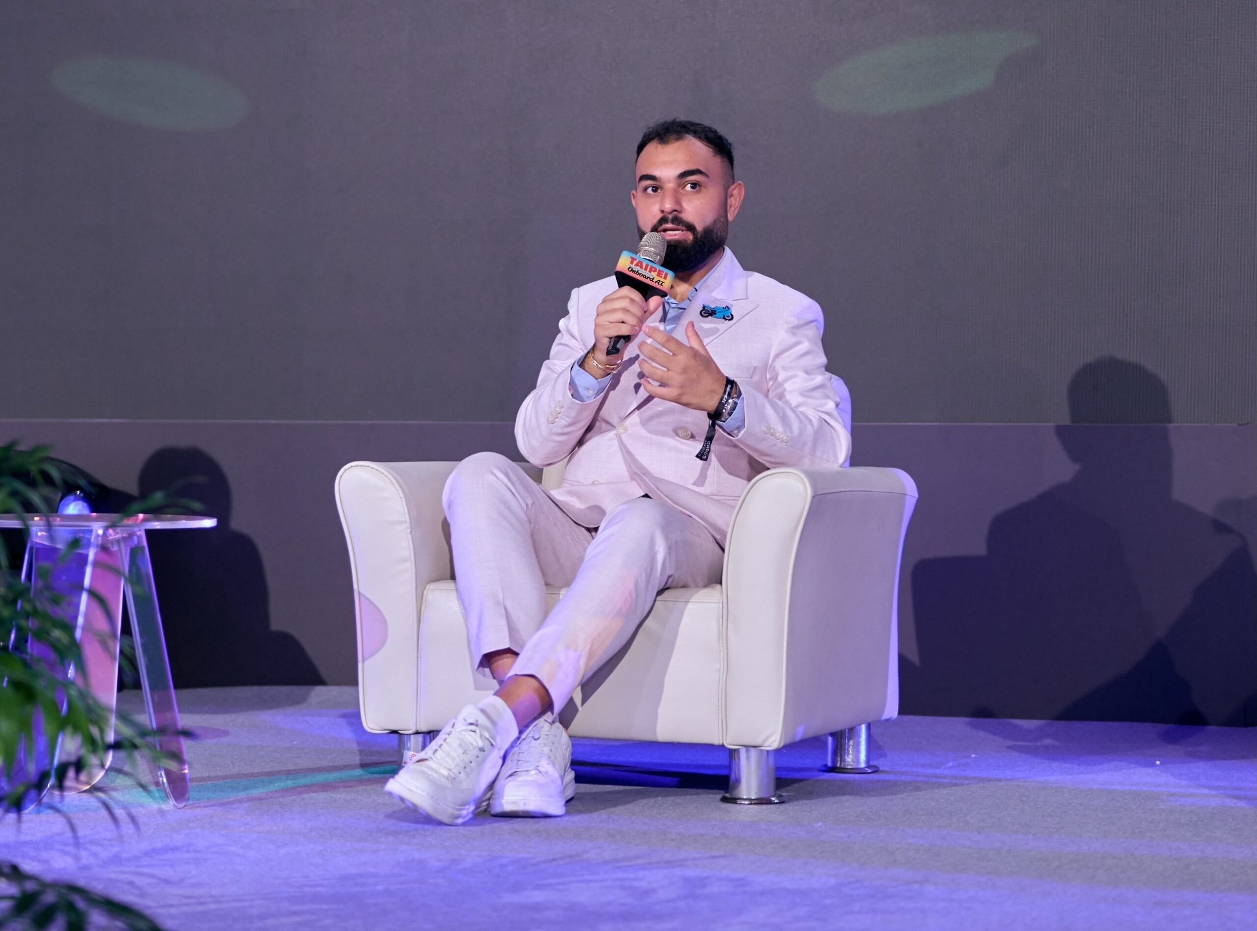 Торгівля, Token2049, Breatge