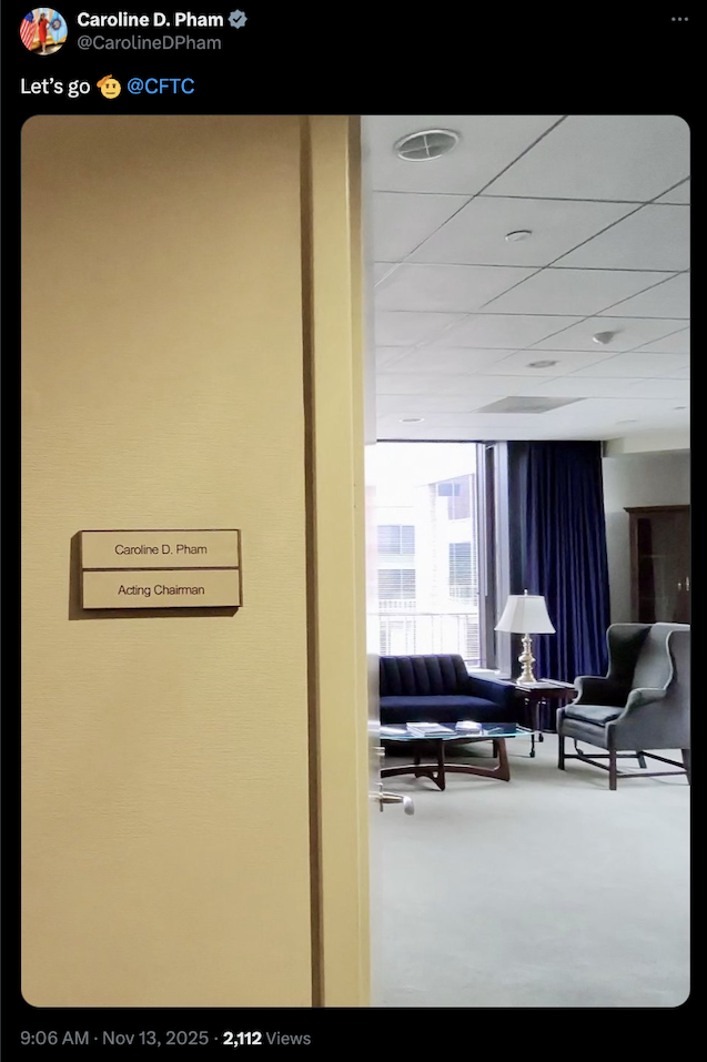 Уряд, SEC, CFTC, США