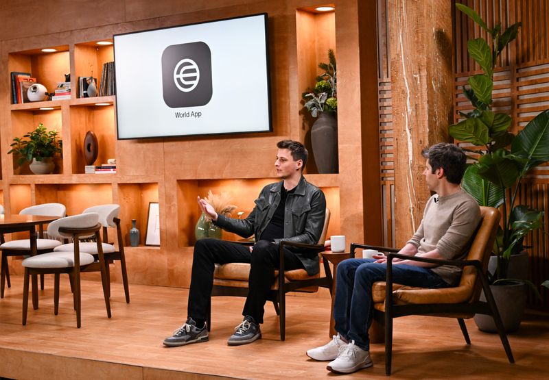 Coinbase, Латинская Америка, Worldcoin, Crypto.com