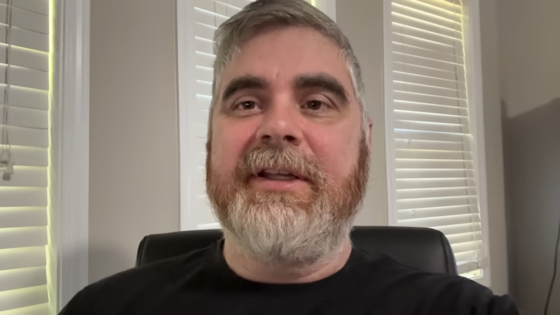 Суд, Социальные сети